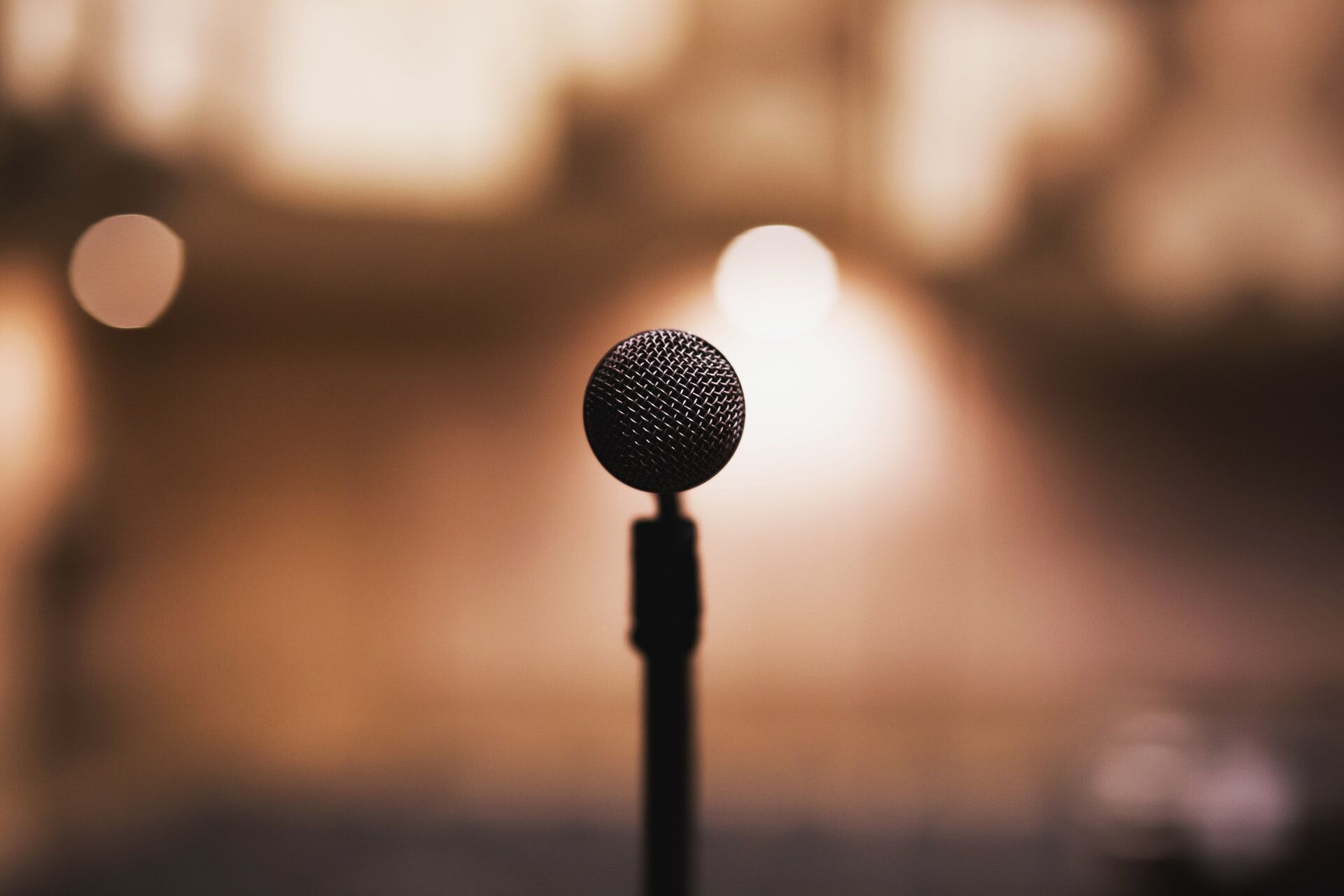 How To Become A Keynote Speaker